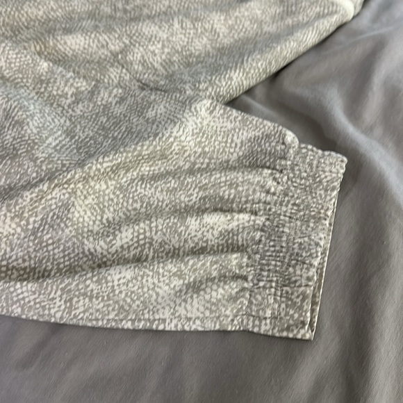 Athleta jogger size 4 - Picture 2 of 9